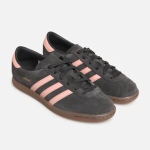 ADIDAS Stadt Sneakers - Carbon, NEW